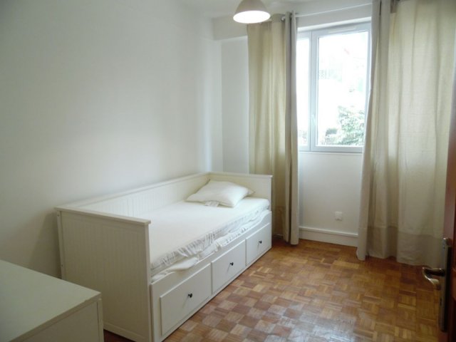 Location Appartement meublé 3 pièces - 57m²  Paris